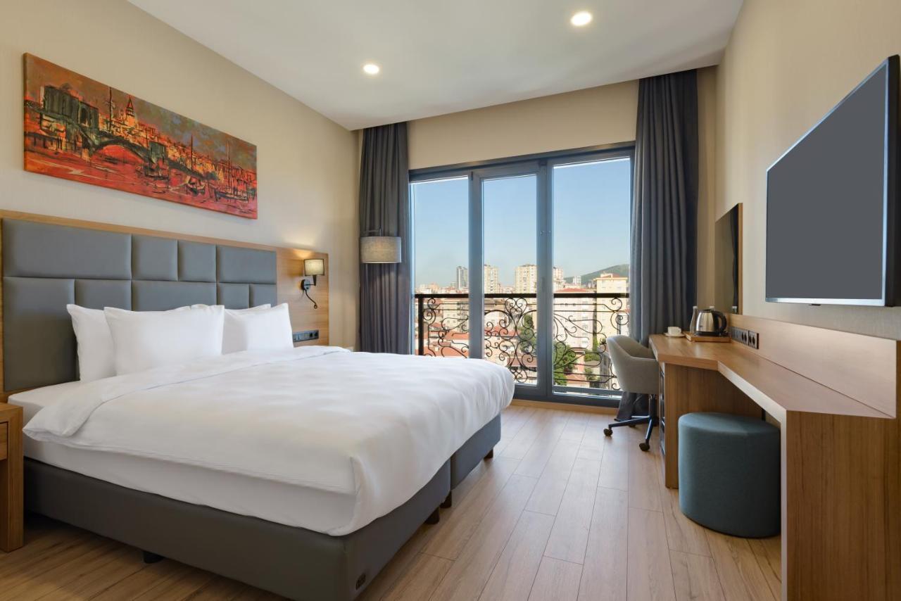 Tryp By Wyndham Istanbul Atasehir Hotel Exterior photo