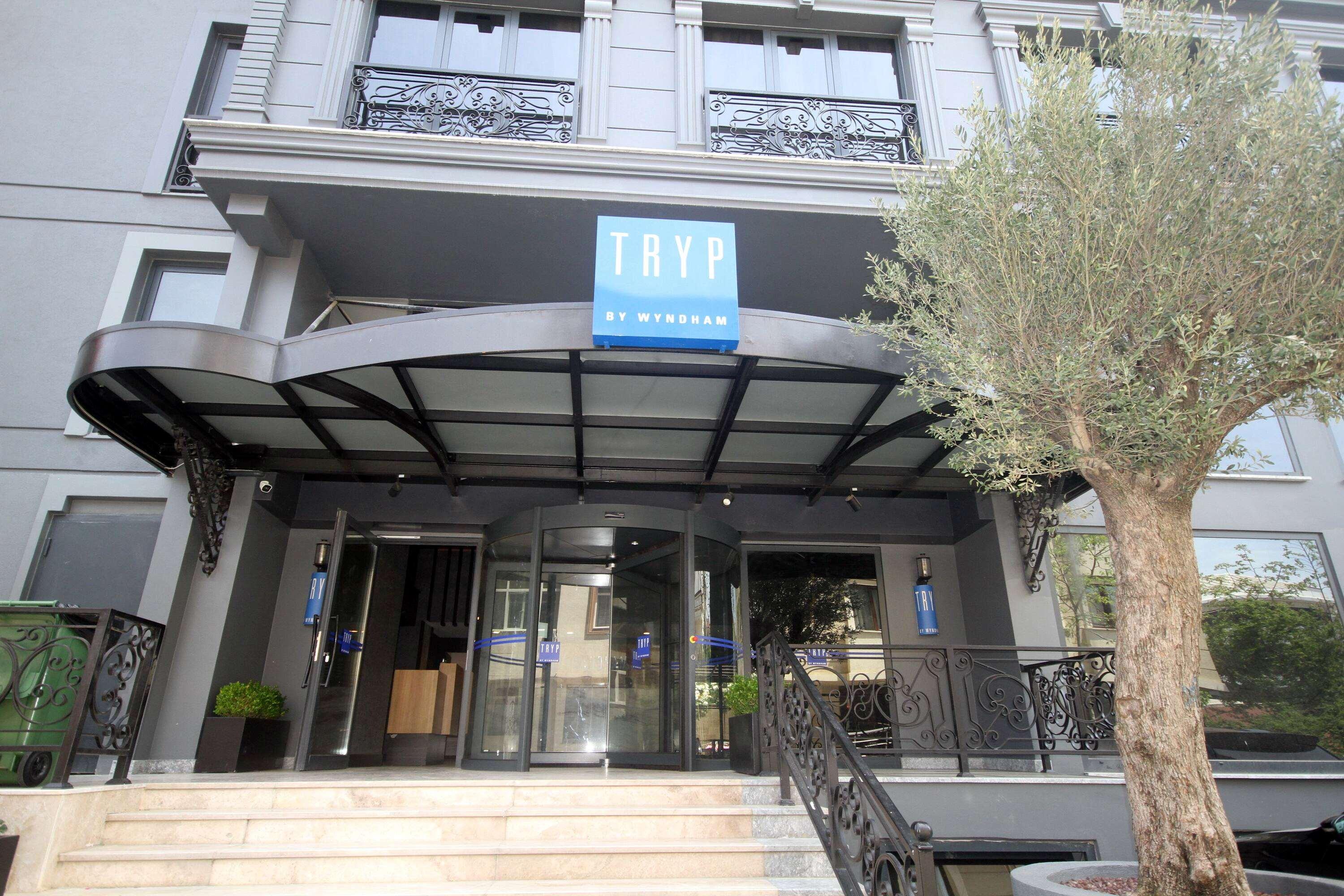 Tryp By Wyndham Istanbul Atasehir Hotel Exterior photo